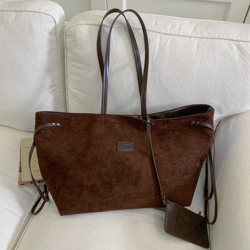 Suede bag women's large capacity 2025 new autumn and winter matte retro shoulder bag commuter tote bag