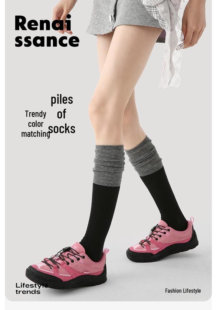 Renaissance Women's Seamless Color Block Mid-Calf Socks: Autumn/Winter Versatile Piled-Up Style