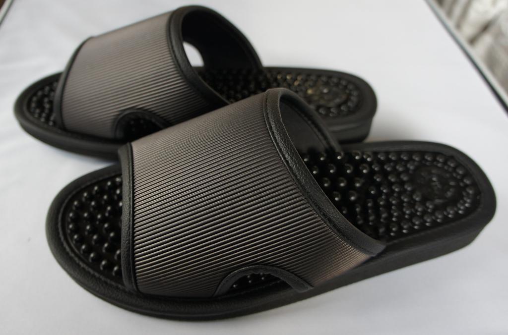 [Hakihaki Kobo - Hausschuhe von CREO] Reyule Gesundheitssandalen, Größe 3L (Bis zu 28,5 cm), Jumbo, Hergestellt in Japan, Fußreflexzonenmassage, Schwarz