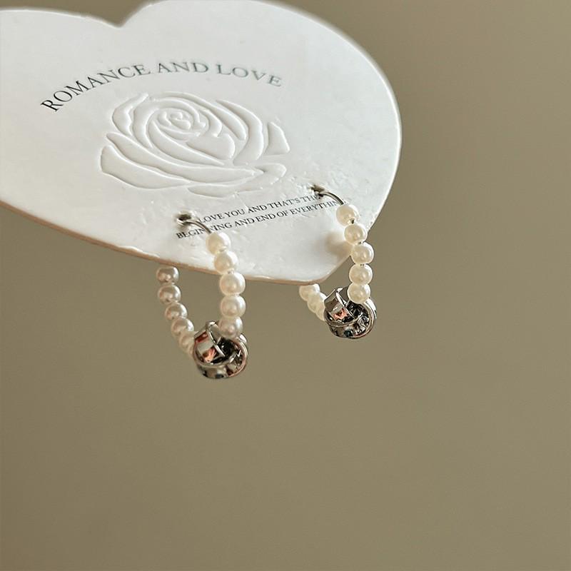 Women's Luxury Textured Metal Hoop Earrings - Versatile Niche Design