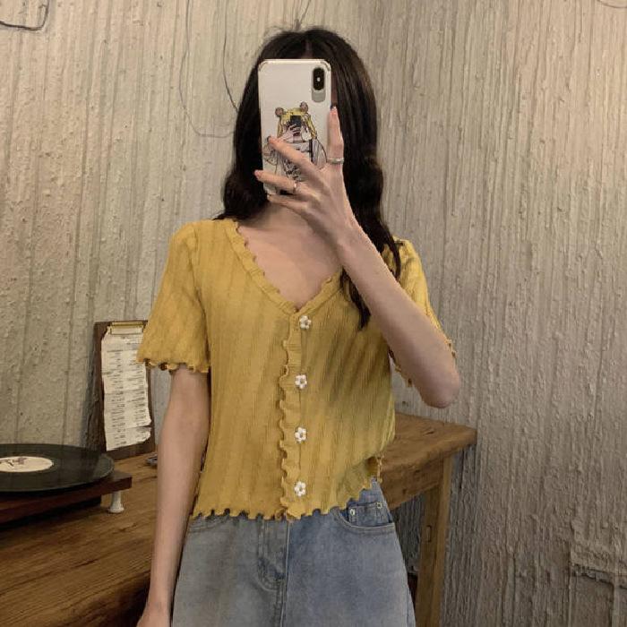 

Summer fungus edge short top sweet Spice Girl V-neck short-sleeved knitted sweater thin knitted small cardigan tide One size fits all імбирний