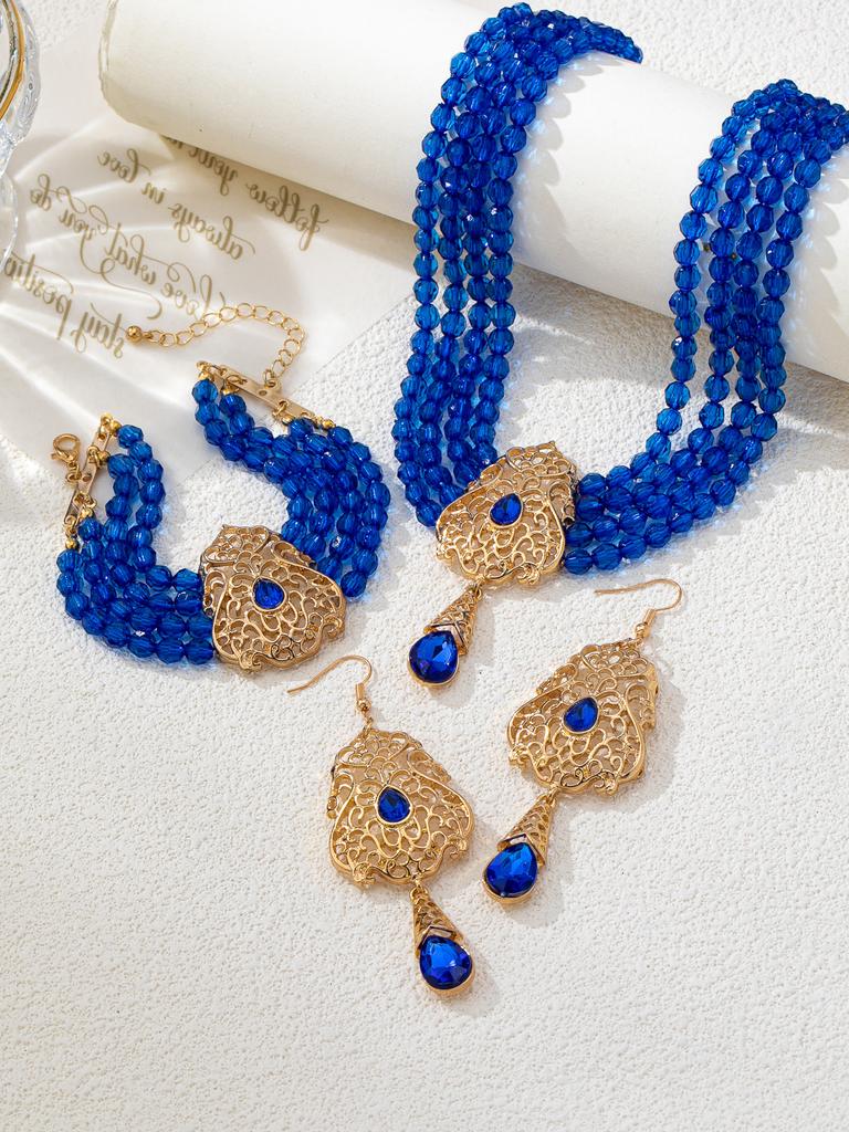 Retro Classic Hollow Rhinestone Inlaid Necklace Fashion Temperament Light Luxury High Sense Bracelet Set