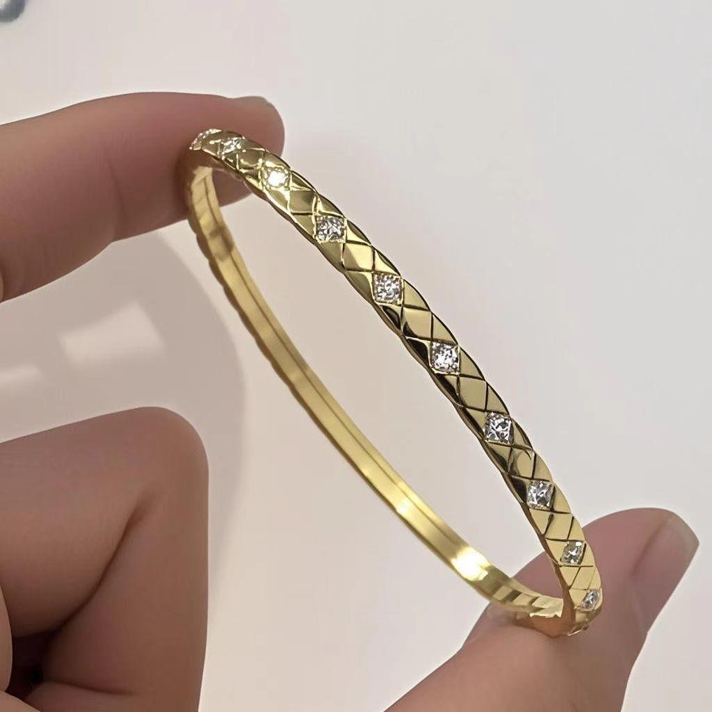 Diamond Pattern Narrow Version Cool Style Fashion Bracelet