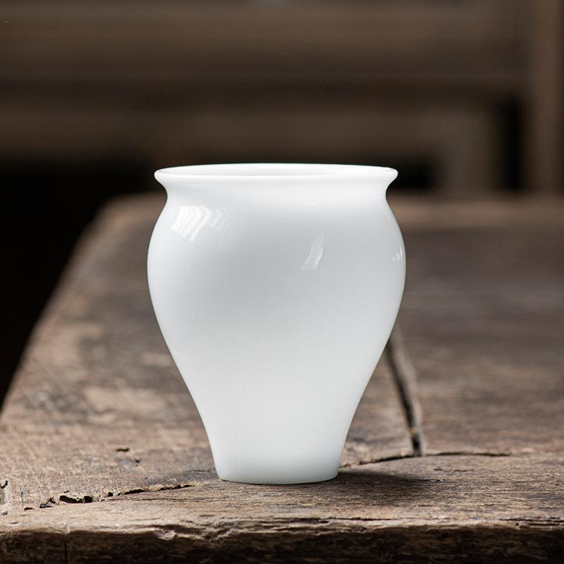 

100 мл изысканная фарфоровая чашка с нефритовым овечьим жиром, белая ароматическая цилиндрическая чашка, маленькая кружка для медитации, кружки для кунг-фу, чайная утварь