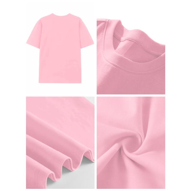 European sizes A Loose Short-Sleeve T-Shirt with The Text 'CLASS OF 2026' Displayed Against a Wooden Background, Perfect for Graduation Season