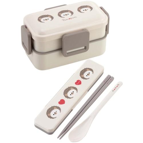 Skater (Skater) Zweistöckige Bento-Box, 600 ml, für Frauen, Hergestellt in Japan, mit einem weichen, kuppelförmigen Deckel, Spülmaschinen- und mikrowellengeeignet, Pompons Igel-Design