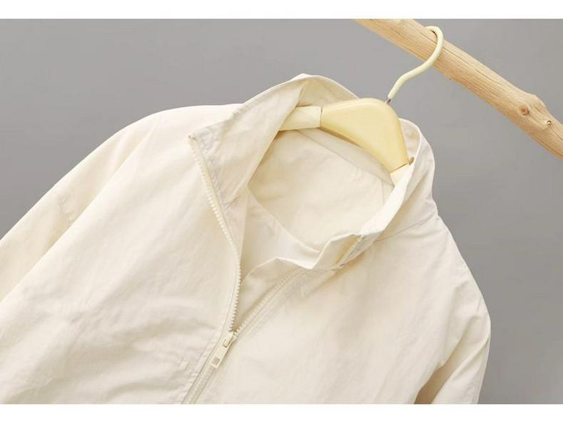 Women's High Collar Spring & Autumn Windbreaker: Lightweight, Solid Color, Short Cardigan - Fashionable Belly-Covering Jacket for 2025.