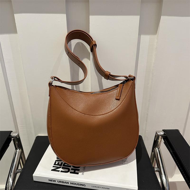 Stylish Spring Womens Shoulder Bag Classic Chic Pu Fabric Small Handbag In Black Khaki Brown And White