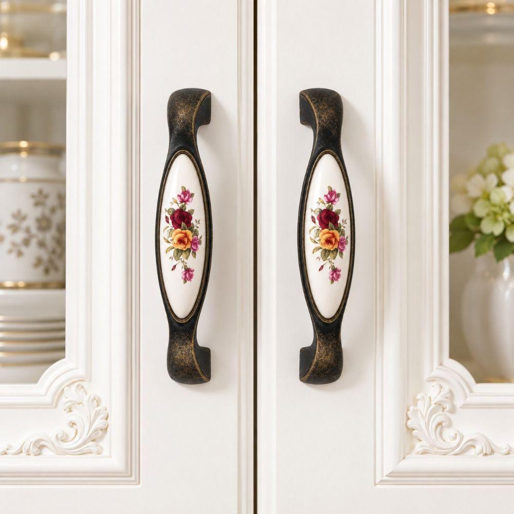 Květinový vzor Starožitná bronzová rukojeť zásuvky Slitina zinku Vintage knoflík na nábytek Skříňka Nábytek