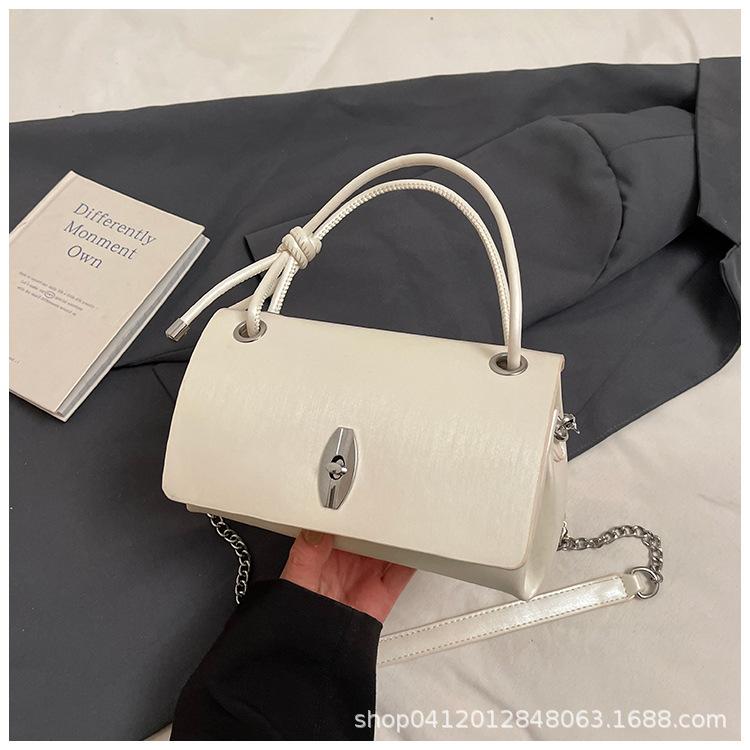 

High-end fashion underarm bag women s 2025 spring new Korean version trendy shoulder bag niche simple casual women s bag белый