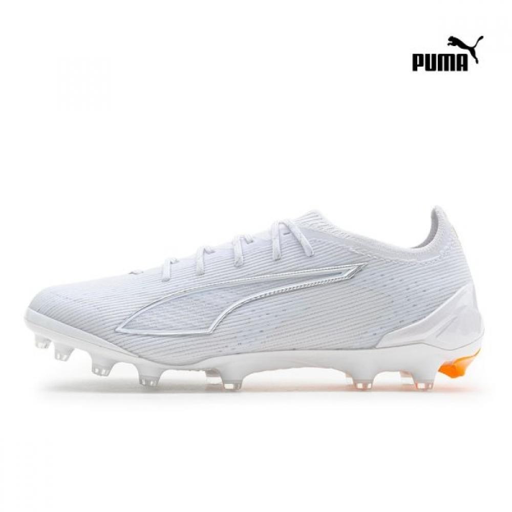 Puma Ultra 6 Ultimate Ag Football Shoes