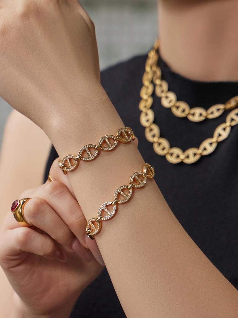 European & American Fashion 18K Gold-Plated Jewelry Set: Ultra-Sparkling Diamond Design with Necklace, Bracelet, and Earrings.