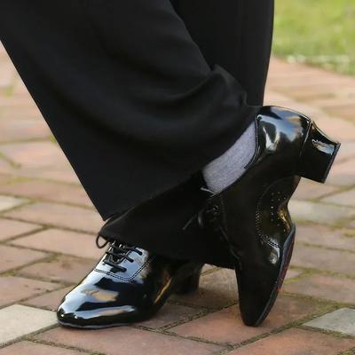Gut verkaufen Männer Neue Männer Latein Tanzschuhe Modern Dance Hall Tango Kinder Männer National Standard Tanzschuhe 34-45 Yards