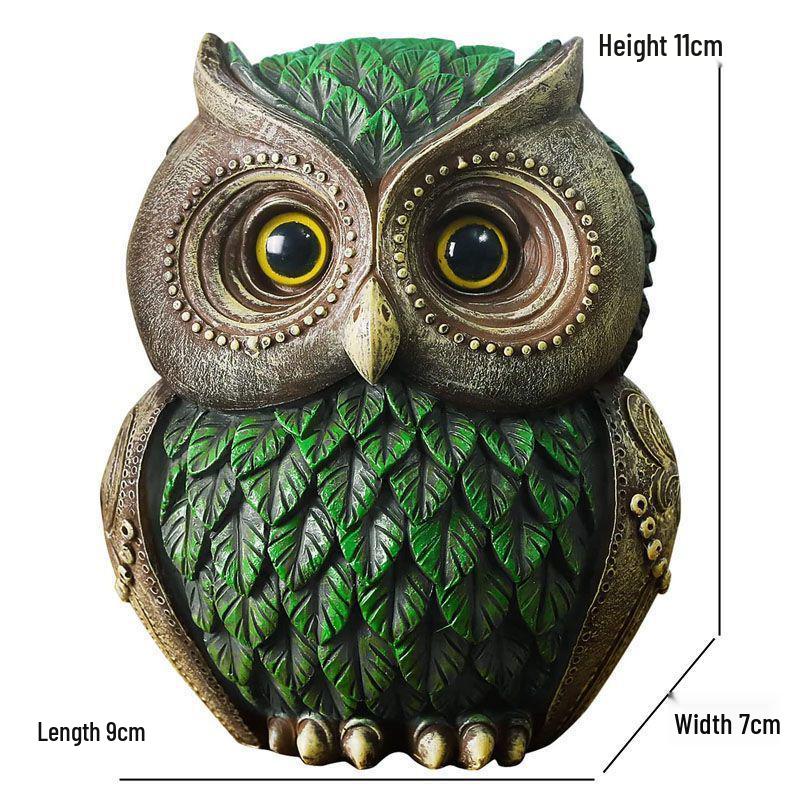 Nordic Retro Owl Figurine: Luxury European-Style Home Decor for Living Room and Entrance Hall.