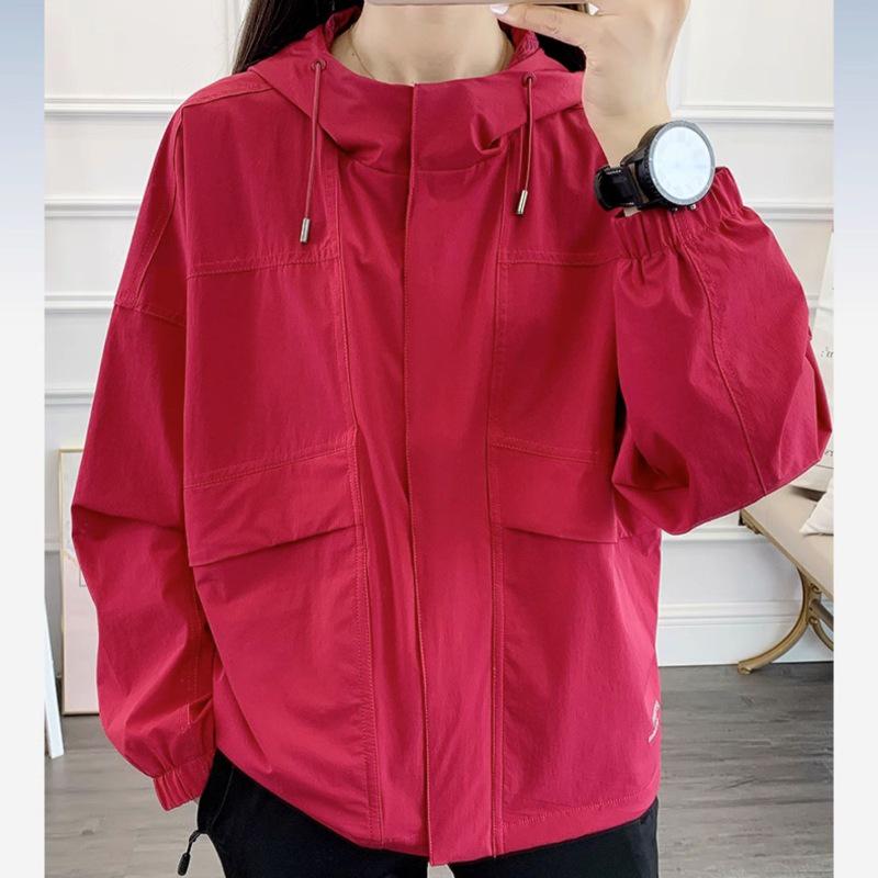 Women's Hooded Windbreaker: Stylish Petite Loose Fit Autumn Jacket for Outdoor Casual Wear