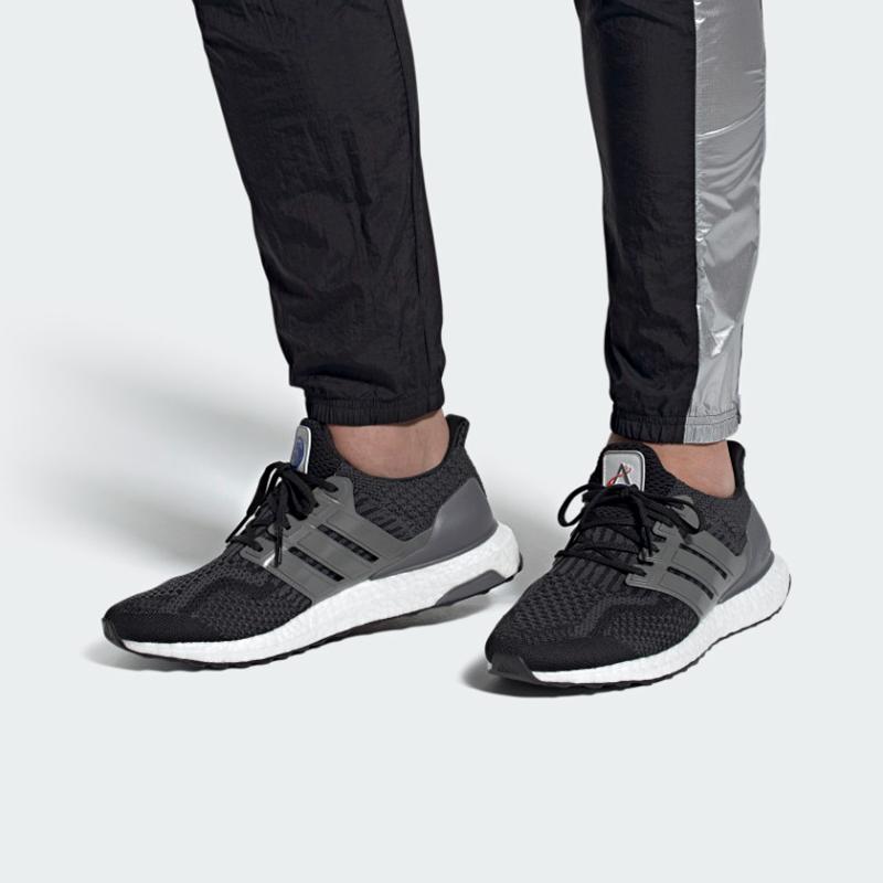 Adidas Nasa X UltraBoost Dna 'Black Carbon' Sneakers FZ1855
