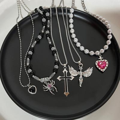 Vintage Parel Liefde Vlinder Spin Hanger Choker Ketting Voor Mannen Vrouwen Gothic Hip Hop Cross Maan Ketting Lange Sieraden Halloween