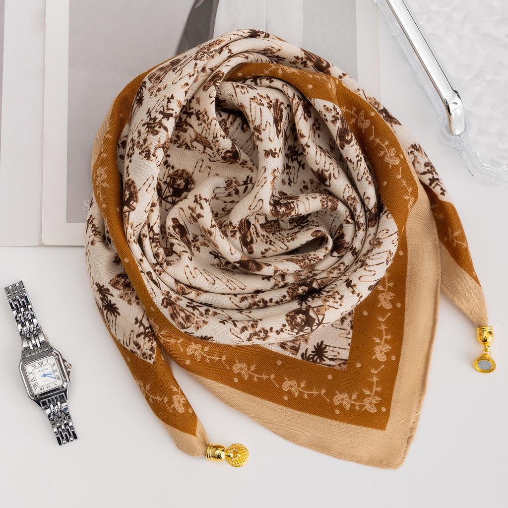 Winterwarme Schals, Schals, Klassische Karobänder, Strickjacken und Warme Decken für den Außenbereich