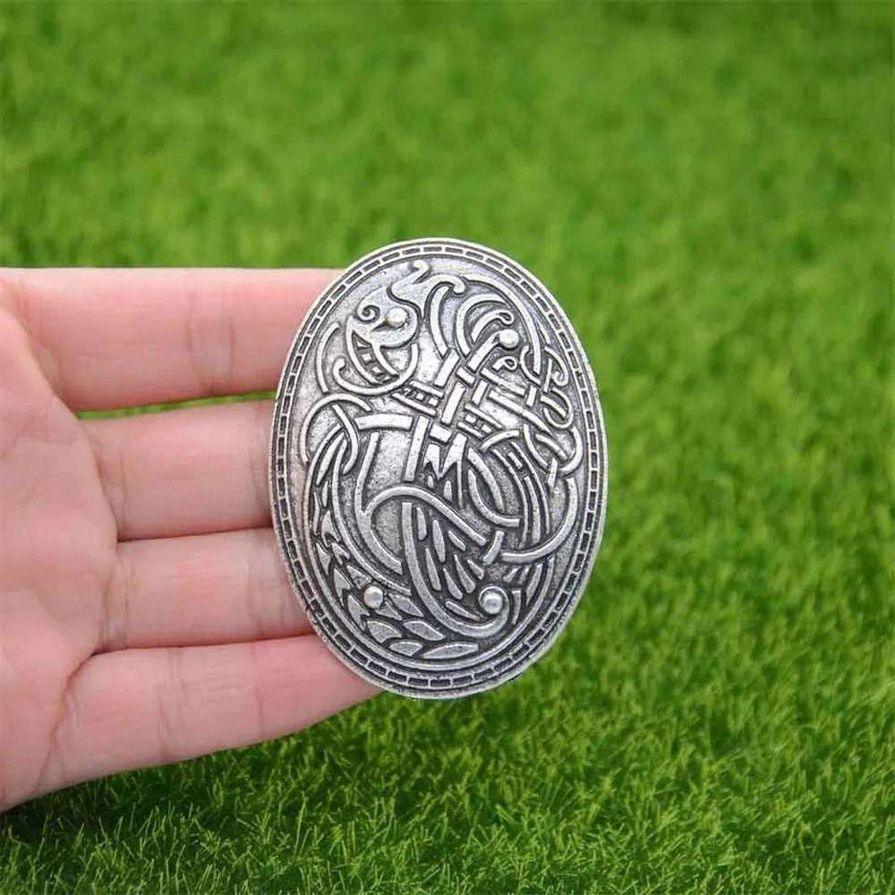 Viking Wolf Carved Women Ethnic Brooch Korean Style Brooch Clothing Accessory Fashion Jewelry