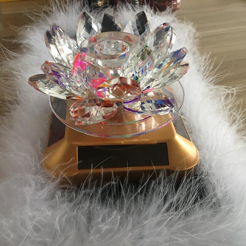 Solar Crystal Lotus Car Perfume Aromatherapy Ornament – Long-lasting Interior Decoration for Men