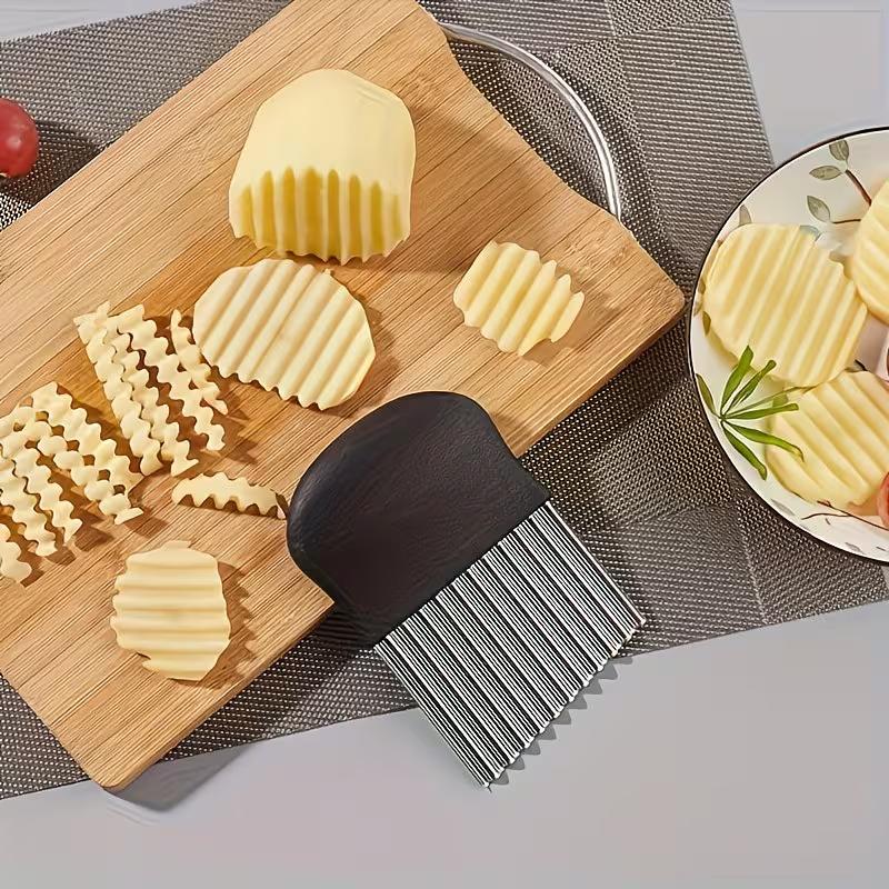 Stainless Steel Corrugated Potato Slicer Wavy Cutter for Vegetables Fruits Chips Carrots Potatoes Kitchen Cutting Tool