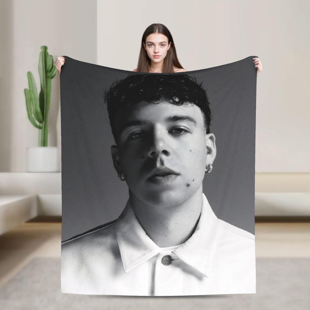 Super Soft Blanket Decorative Rapper Quevedo Music Throw Blanket Flannel Bedspread For Bedroom Funny Sofa Bed Cover