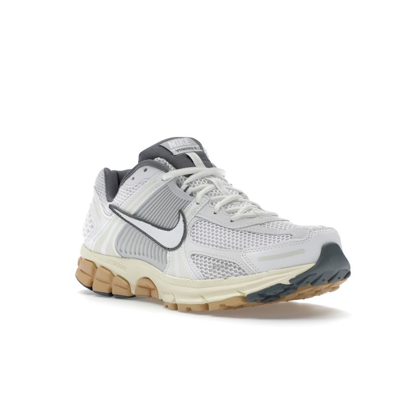 Nike Zoom Vomero 5 Women Summit White Pure Platinum Smoke Grey FJ2028-101