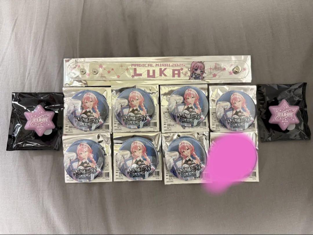 

[Б/У] Magical Mirai 2025 Megurine Luka Значок-кан, Светящийся браслет