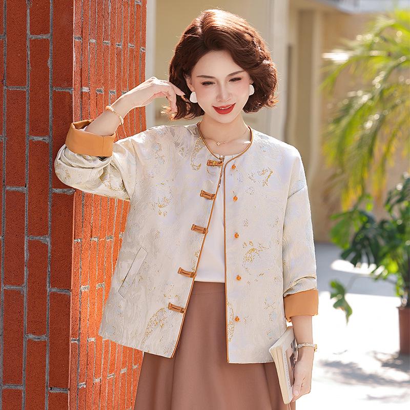 

2026 Spring Women s Tang Suit Jacket: Elegant Chinese Style for Mothers XL (100-115 jin) бежевий