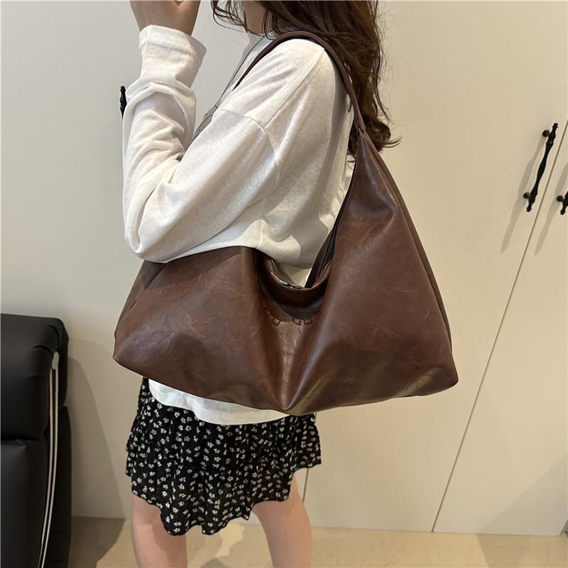 Pu Water Bucket Bag With Zipper And Cell Phone Pocket For Casual Street Style