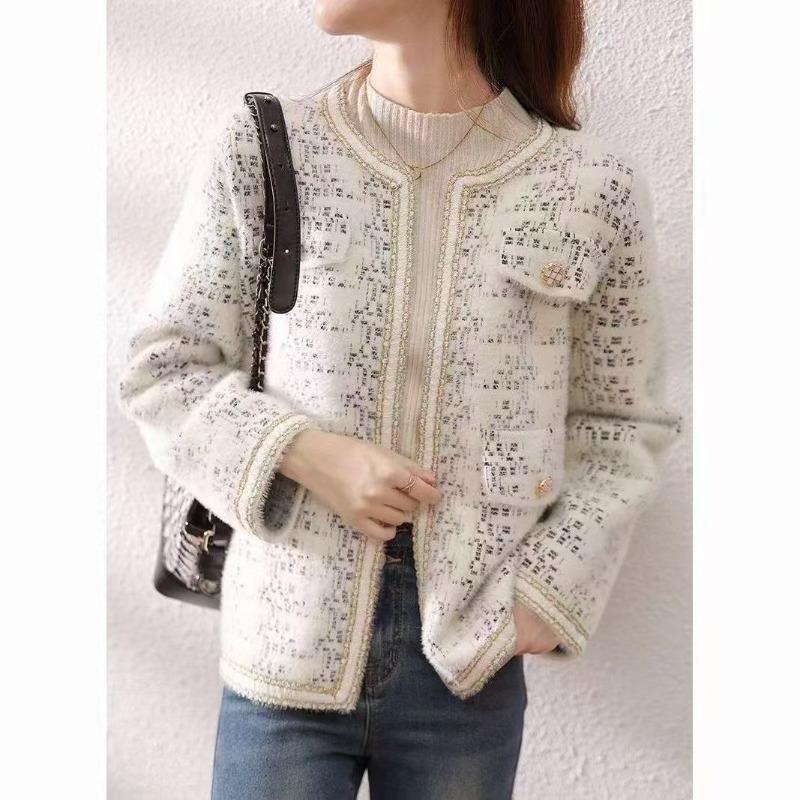 

Женская куртка-свитер из норкового флиса, новинка осени и зимы, верхняя одежда, топ с круглым вырезом, вязаный кардиган с коротким рукавом one size fits all белый