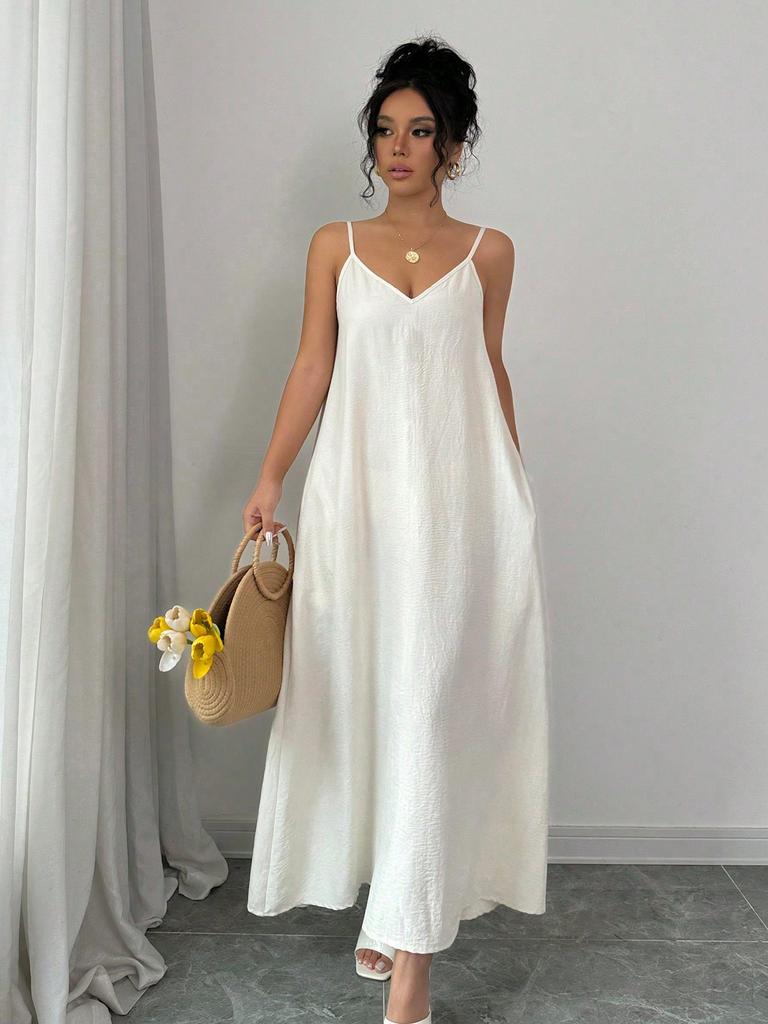 European and American Popular Elegant Black Solid Color Suspender Dress Sleeveless Vacation Style Long Dress
