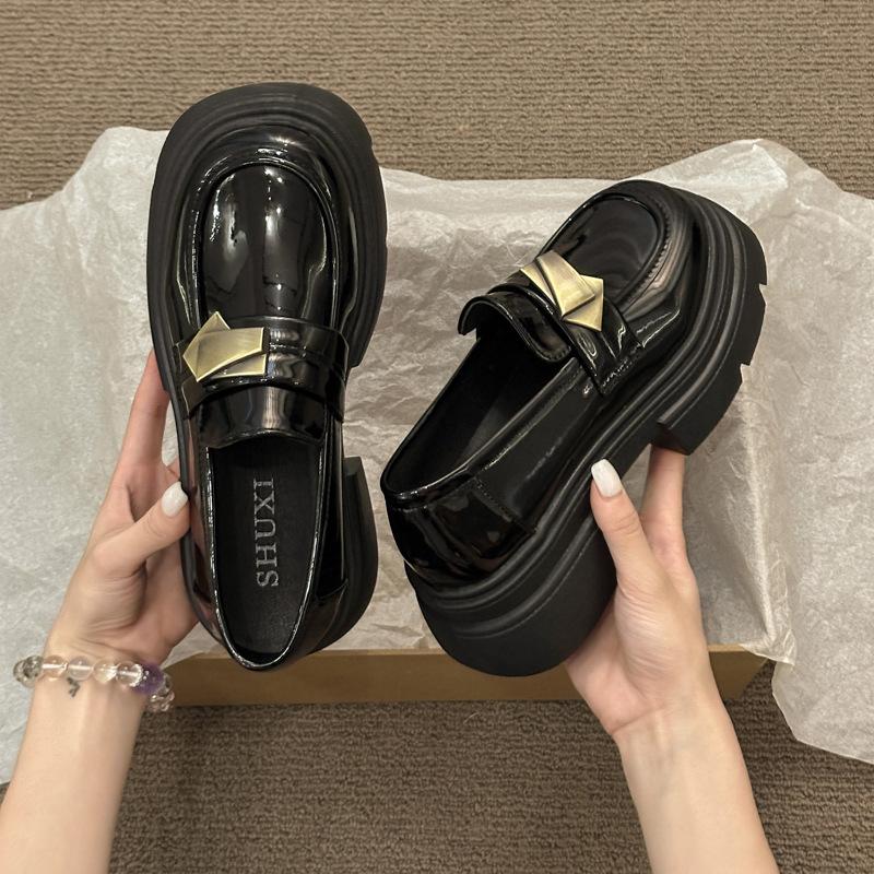 Black platform British style small leather shoes women's 2025 spring new retro versatile one-pedal loafers Mary Jane
