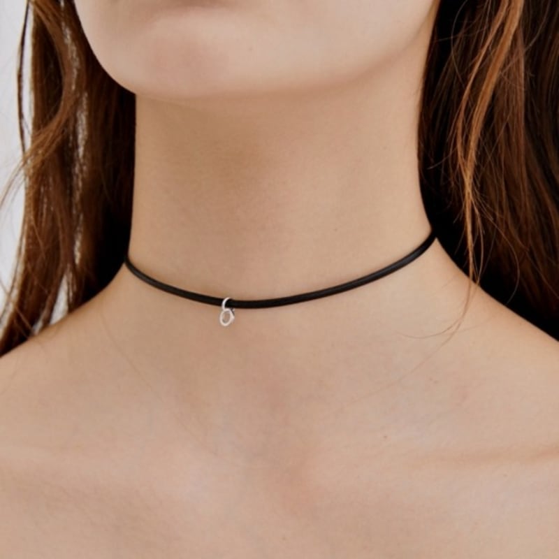 

LOVE ME MONSTER Mini Ring drop Leather Choker BLACK