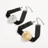 Gargantilla de perlas de imitación con decoración de Metal geométrica Retro, collar de clavícula de tela de terciopelo ajustable, joyería para fiesta de boda, regalo de cumpleaños
