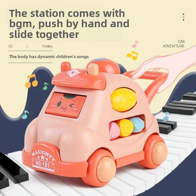 1ks Kreativní světelný hudební příběh Dětská Auto Hračka Kreslený Polyedral Trolley Coax Dětské lezoucí a chodící hračky