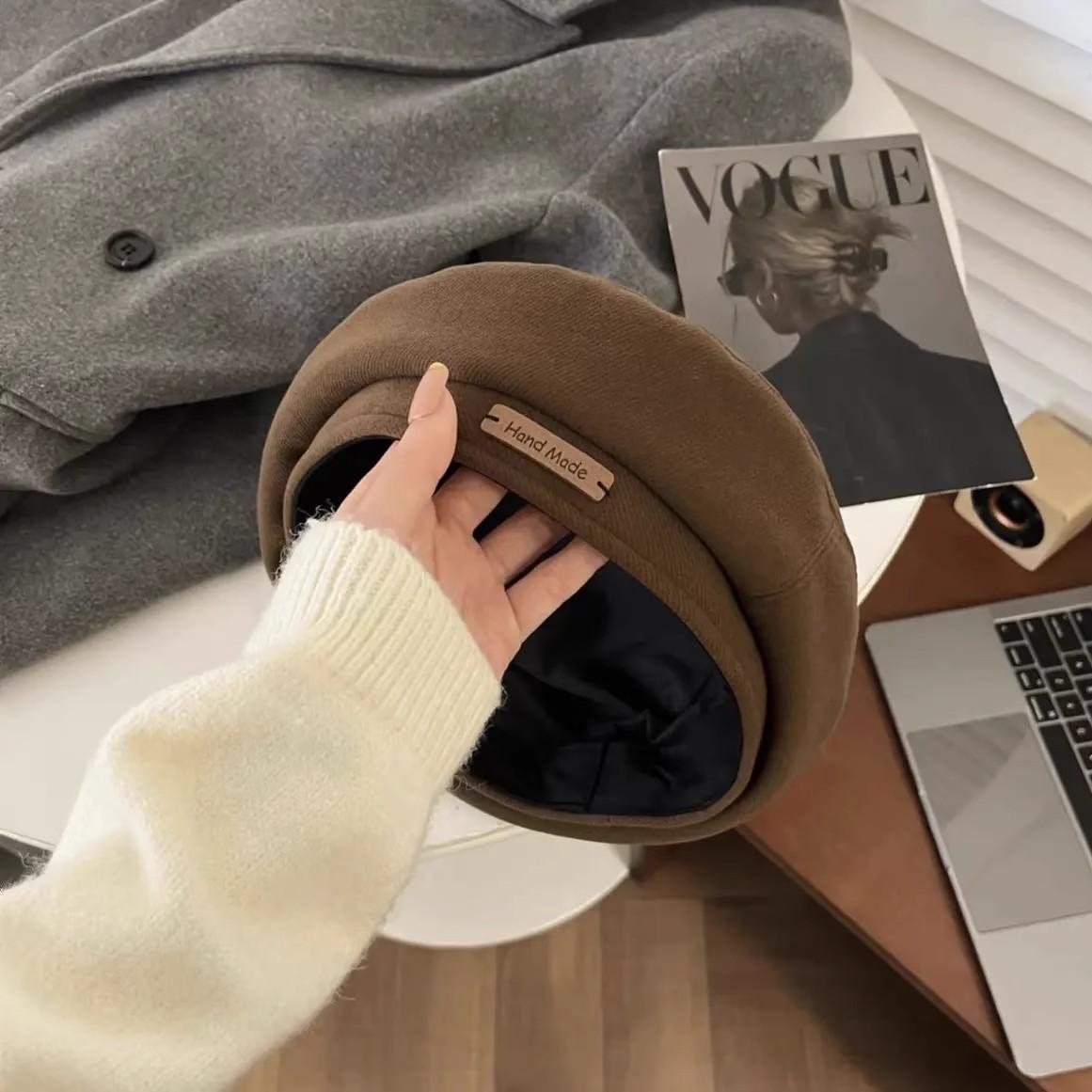 2026 Autumn Winter New Woolen Berets New Fashion British Style Painter Hat Retro Versatile Beret Men Women Spring Beret Hat