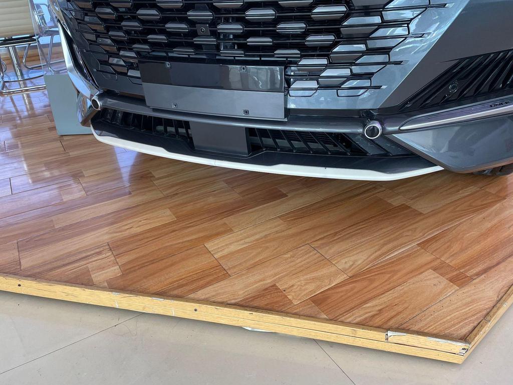 Changan UNI-K '22 Fuel Tank Cap, Side Emblem, Rearview Mirror, Fog Light Cover, and Front Lower Trim Set.