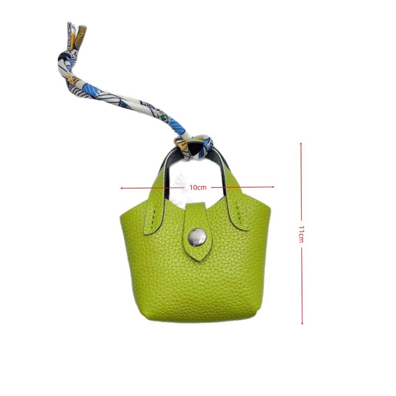 1Pcs Creative Bluetooth Earphone Bag Mini Cute Basket Bag Pendant High-Grade Leather Car Keychain Small Items Handbag