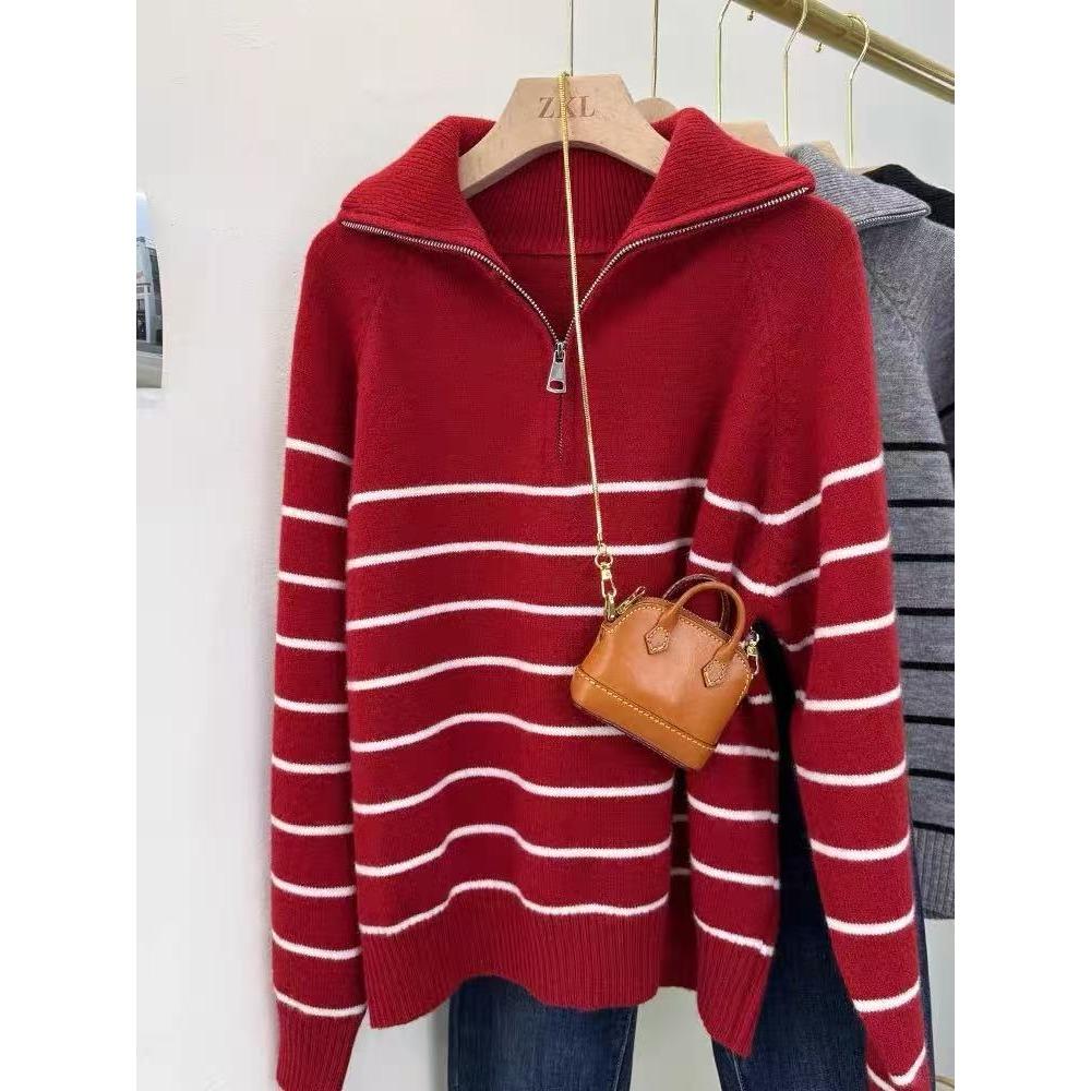 A Semi-zipped Stand-up Collar Sweater for Women, with Loose Stripes, Paired with A Long-sleeved Pullover Knitted Top for Autumn and Winter