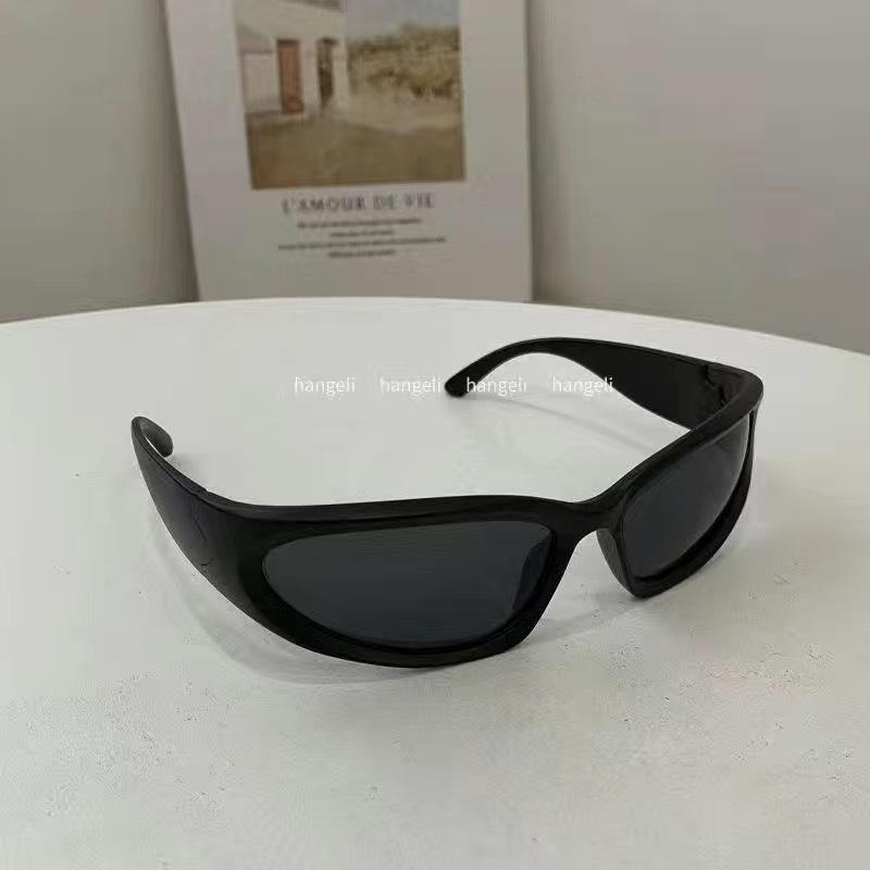 

Футуристические поляризационные солнцезащитные очки-обертки для велоспорта - Модный стрит-стайл