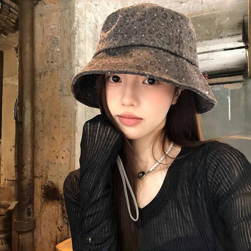 Freedom Outdoors Women's Black 1Pc Retro Leopard Crystal Bucket Hat Shiny Sequins Wide Brim Fisherman Hat For Girl Outdoor Panama Basin Tralve Cap Cm
