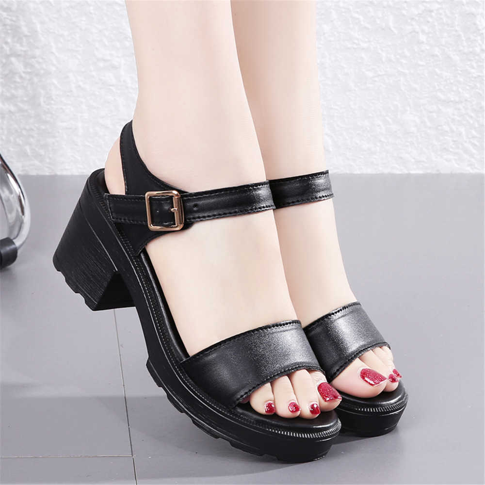 Fashion Medium Length Pin Up Women Sandals Shoes Skates Women Brand Flip Flops Sneakers Sports Low Cost Suppliers Low Cost Trnis