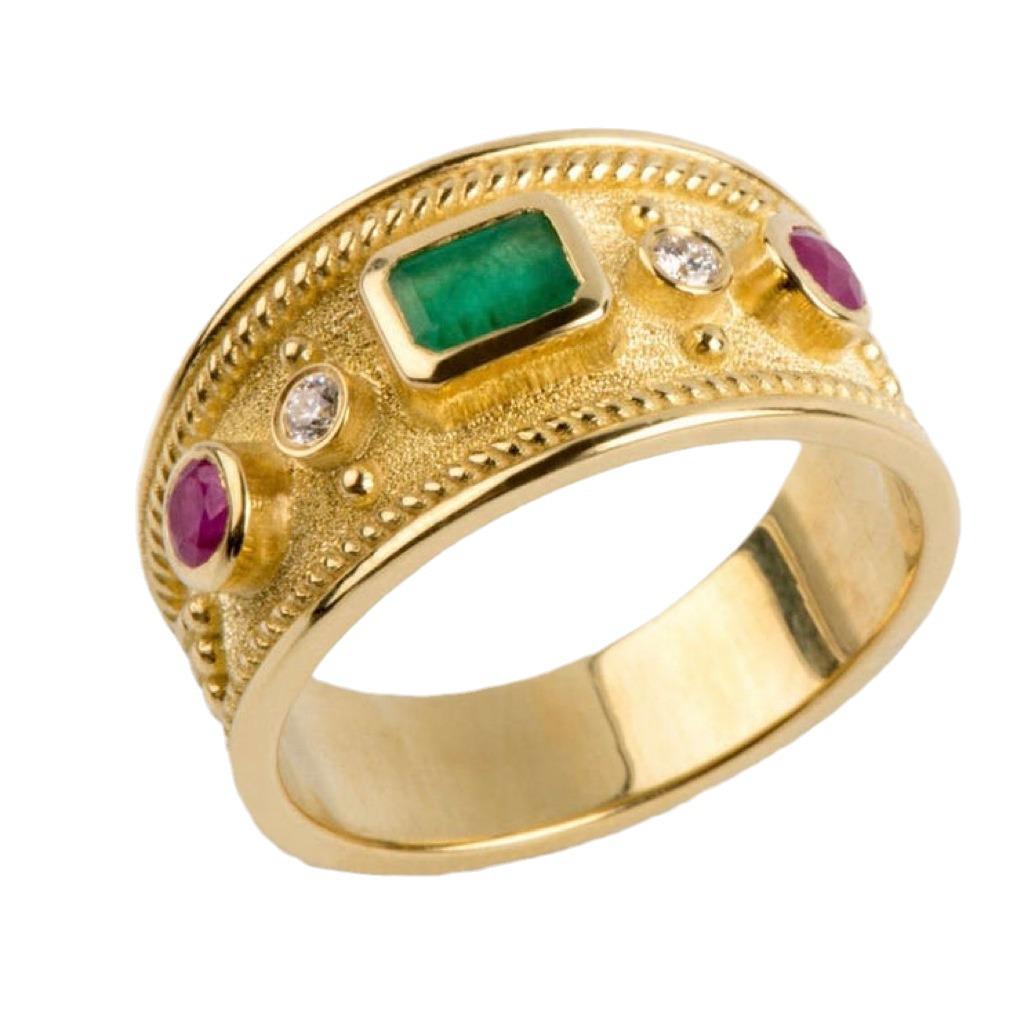San Jie European & American Wide Band Retro Court Style 18k Gold-Plated Ring with Zirconia
