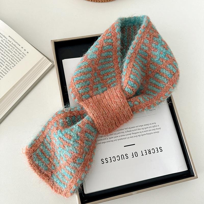 

Scarf for Women Japanese and Korean Girls Two-color Knitted Warm Scarf 76*13cm