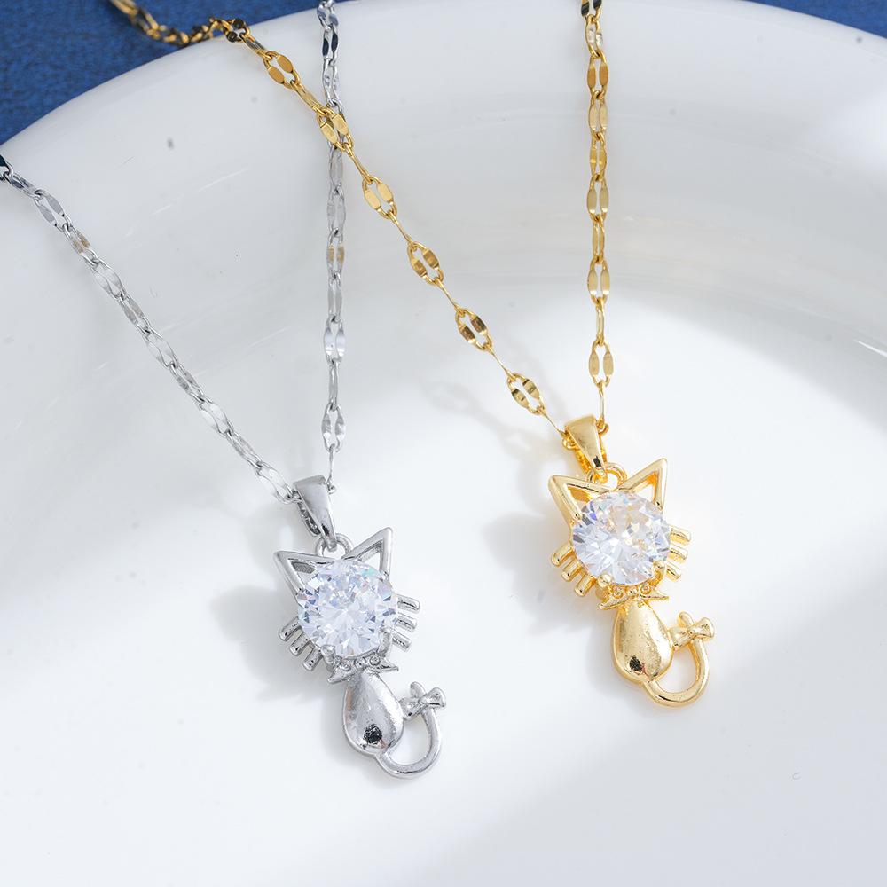 Chic Kitten Pendant Necklace: Titanium Steel, Shiny Zircon, Versatile Clavicle Chain for Women.