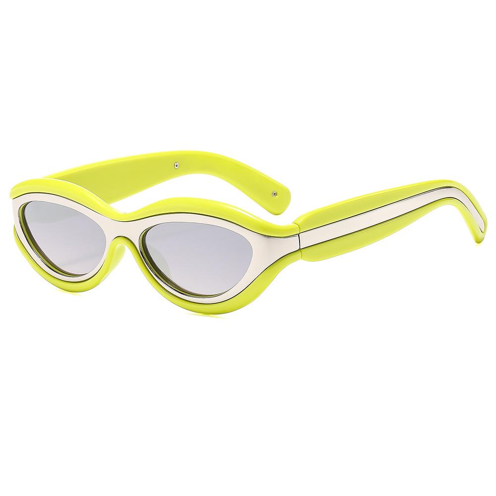 2024 High-End Tortoiseshell Cat-Eye Sunglasses for Women - Small Frame with UV Protection and Gradient Lenses