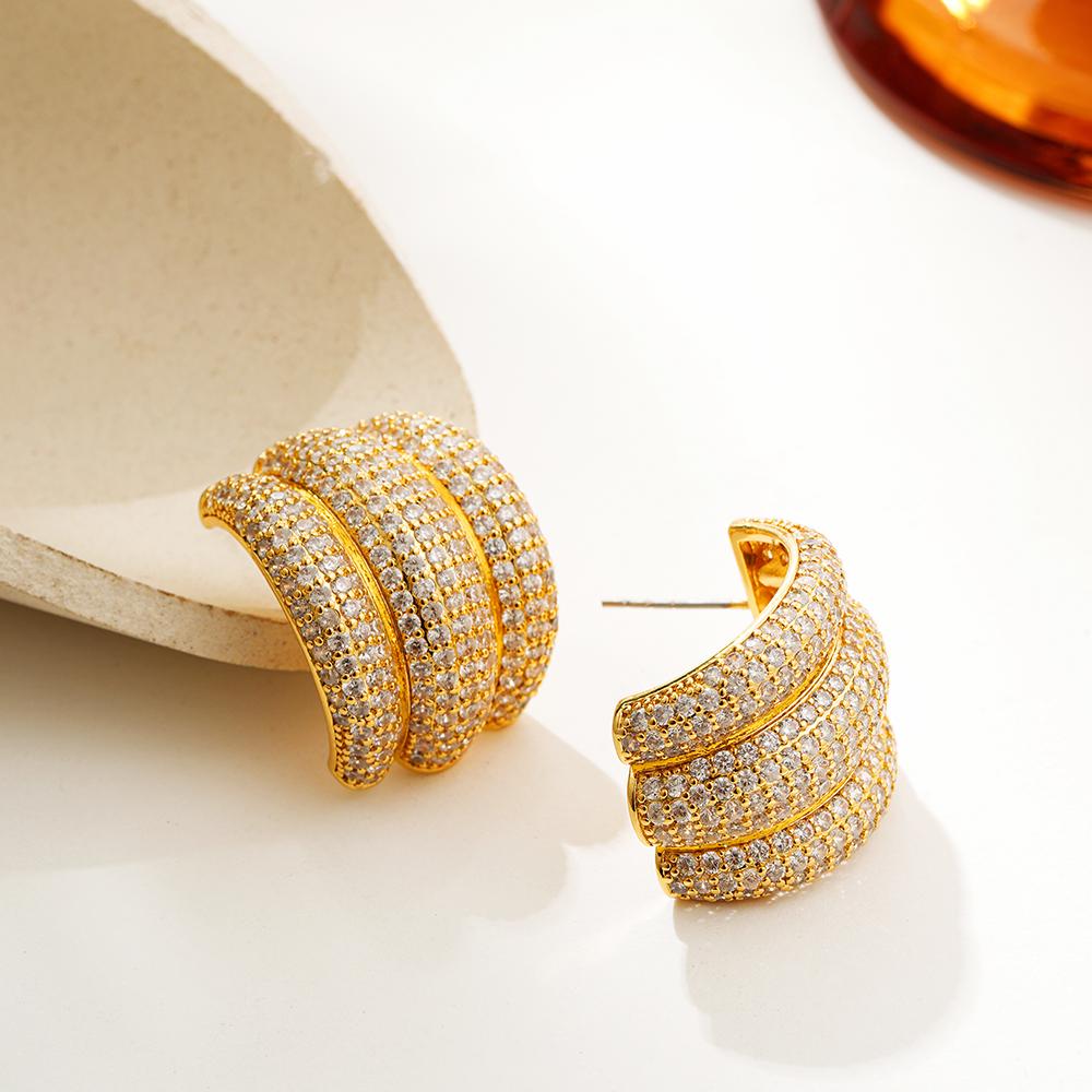 Designer Triple Ridge Medium Stud Earrings 18K Gold Plated Luxury Aesthetics Shiny Zircon Statement Earring Party Jewelry Gift