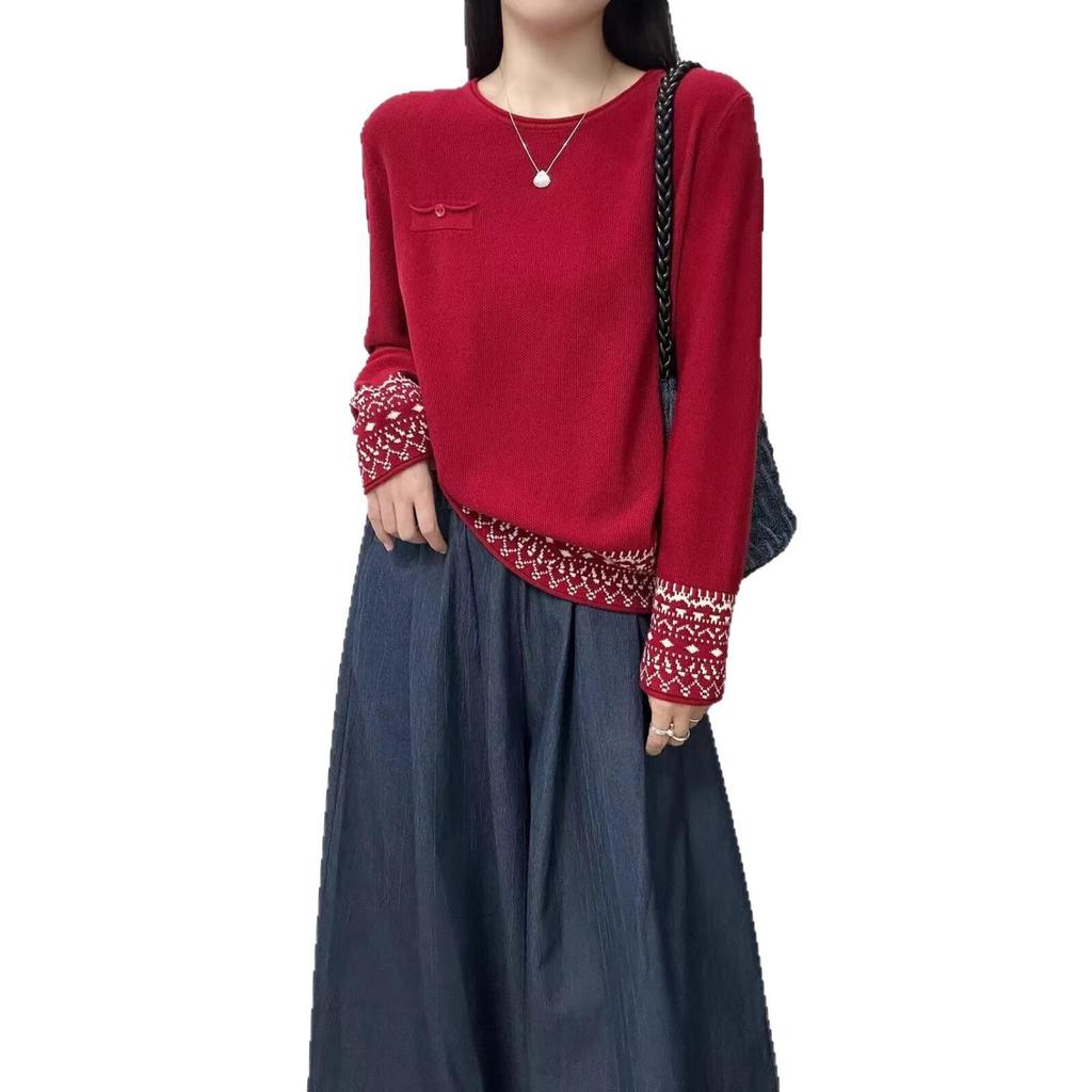 Solid Color Retro Distressed Crochet Appliqué Knit Sweater - Loose Round Neck Pullover for Women (Spring 2026)