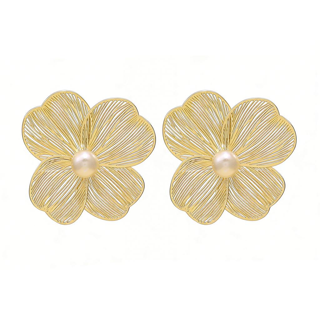 Exaggerated big flower earrings women's new design temperament socialite pearl stud earrings